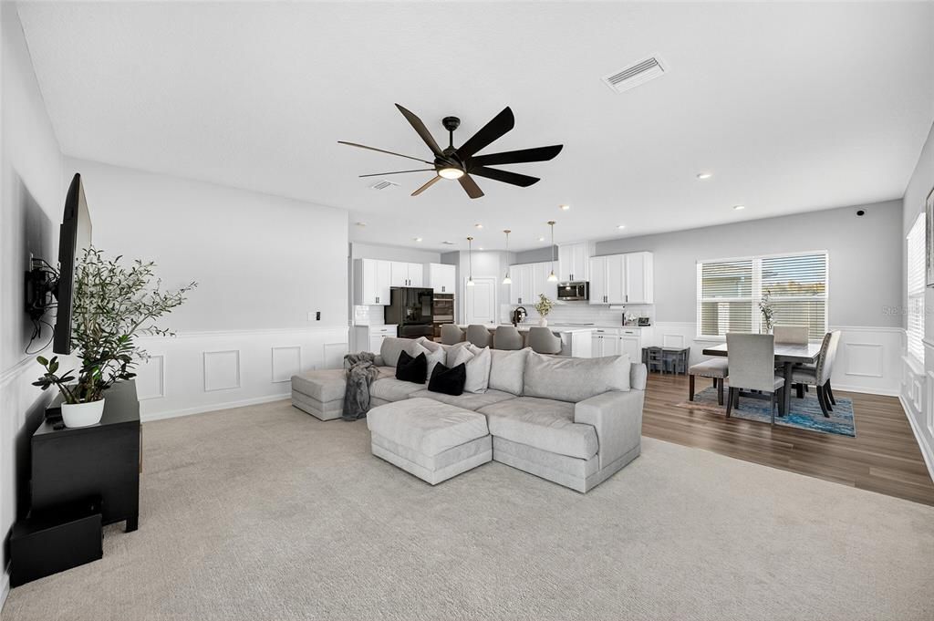 For Sale: $575,000 (5 beds, 3 baths, 2945 Square Feet)