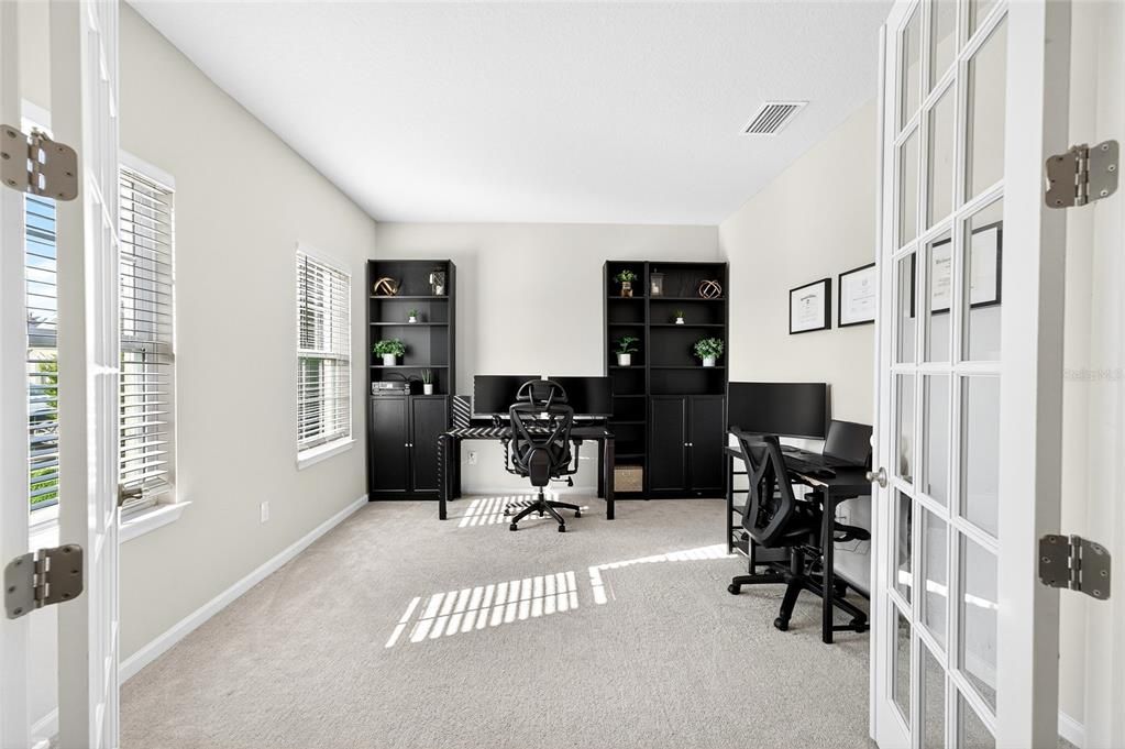 For Sale: $575,000 (5 beds, 3 baths, 2945 Square Feet)