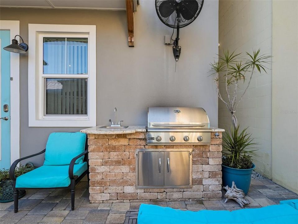 For Sale: $1,690,000 (3 beds, 3 baths, 3300 Square Feet)