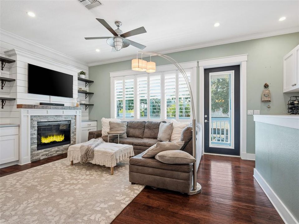 For Sale: $1,690,000 (3 beds, 3 baths, 3300 Square Feet)