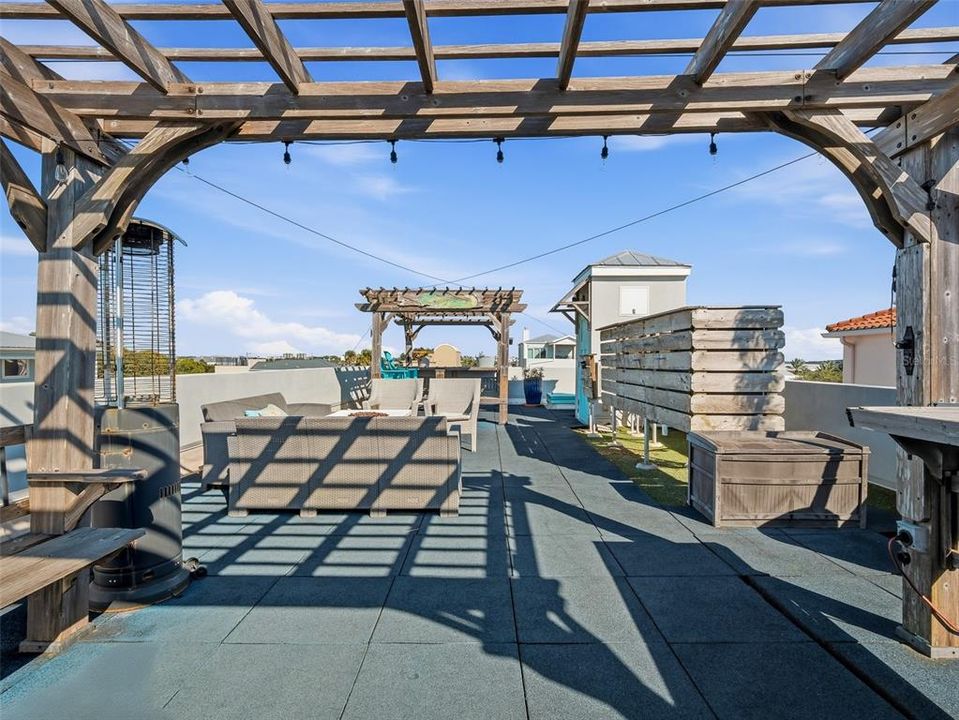 For Sale: $1,690,000 (3 beds, 3 baths, 3300 Square Feet)