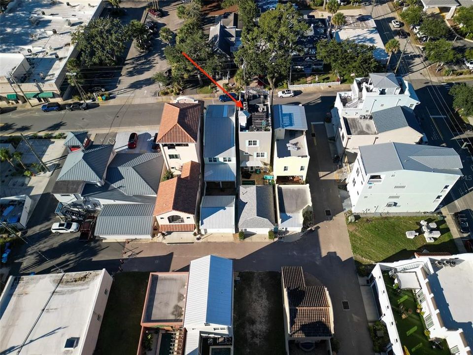 For Sale: $1,690,000 (3 beds, 3 baths, 3300 Square Feet)