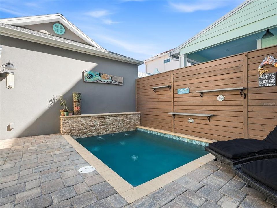 For Sale: $1,690,000 (3 beds, 3 baths, 3300 Square Feet)