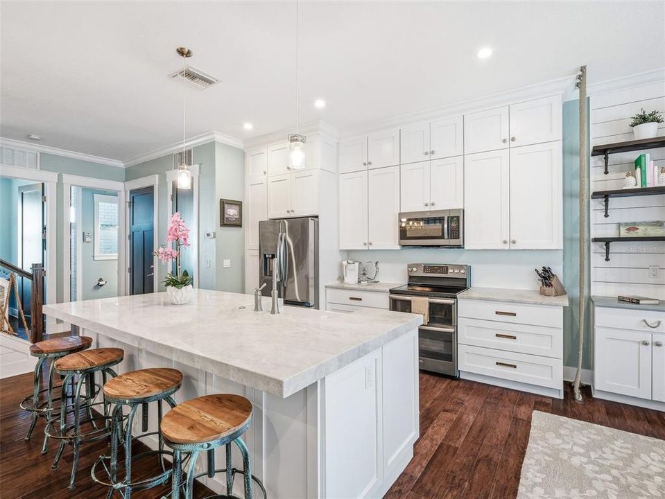 For Sale: $1,690,000 (3 beds, 3 baths, 3300 Square Feet)