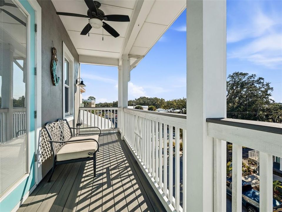 For Sale: $1,690,000 (3 beds, 3 baths, 3300 Square Feet)