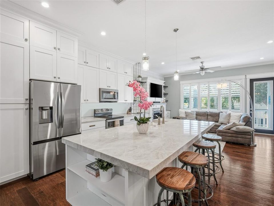 For Sale: $1,690,000 (3 beds, 3 baths, 3300 Square Feet)