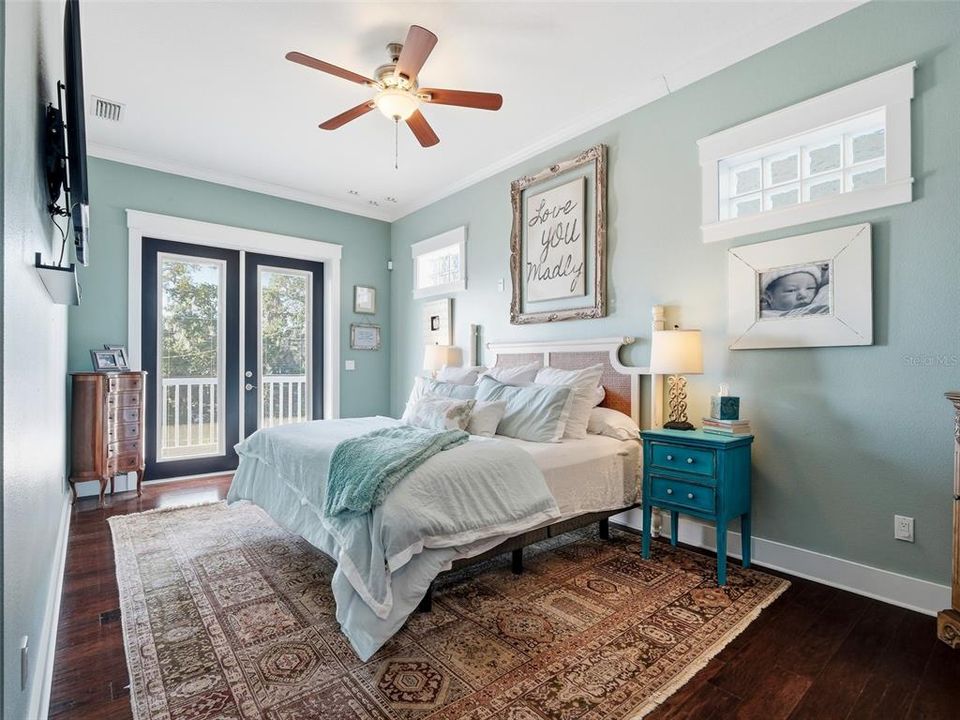 For Sale: $1,690,000 (3 beds, 3 baths, 3300 Square Feet)