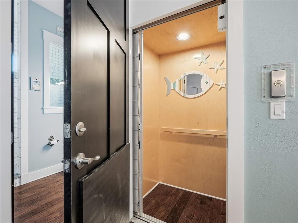 For Sale: $1,690,000 (3 beds, 3 baths, 3300 Square Feet)