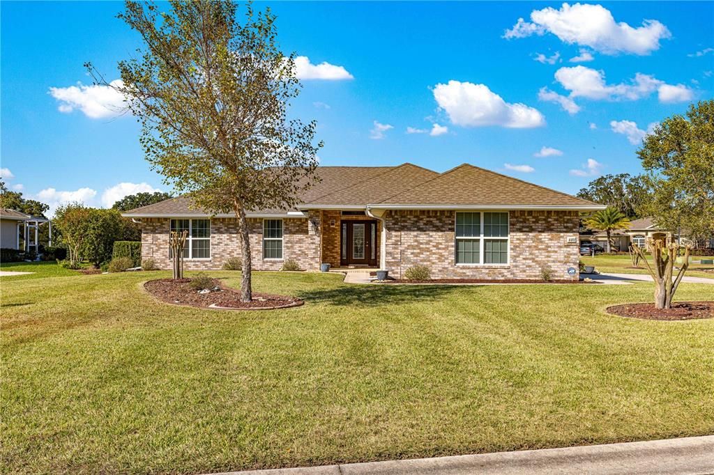 For Sale: $385,000 (4 beds, 2 baths, 1783 Square Feet)