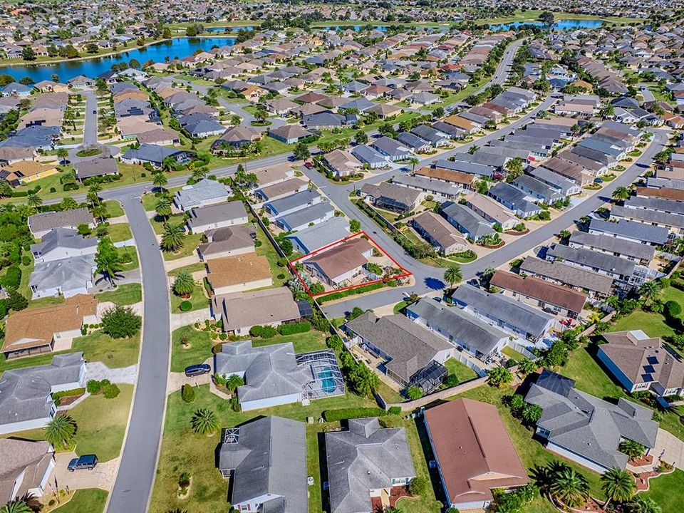 Activo con contrato: $379,900 (3 camas, 2 baños, 1597 Pies cuadrados)