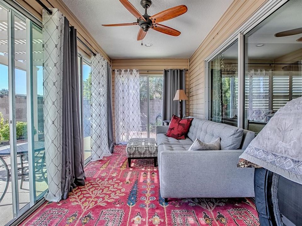 Activo con contrato: $379,900 (3 camas, 2 baños, 1597 Pies cuadrados)