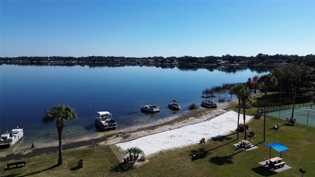 For Sale: $149,990 (1 beds, 1 baths, 730 Square Feet)