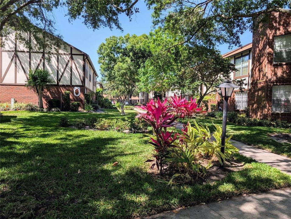 For Sale: $149,990 (1 beds, 1 baths, 730 Square Feet)