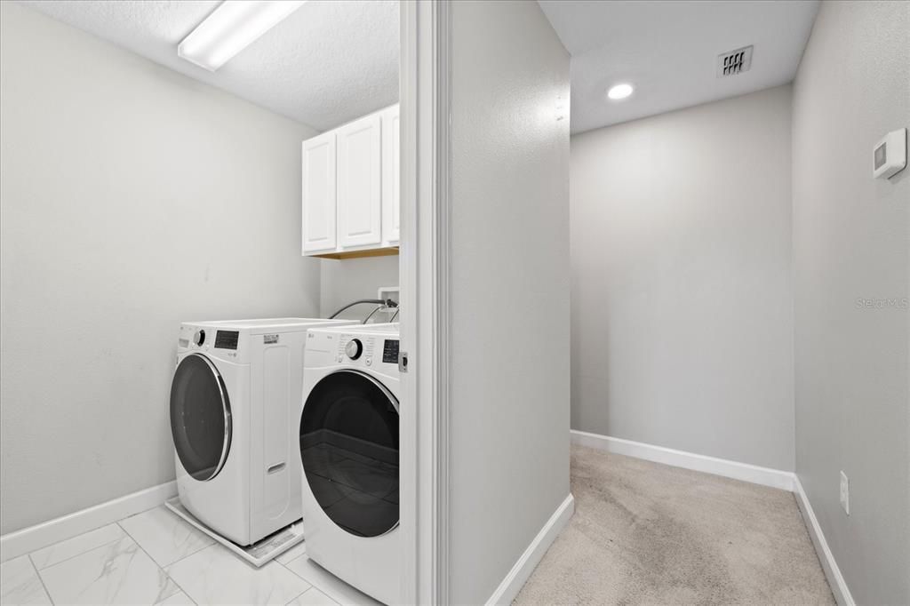 Activo con contrato: $655,000 (4 camas, 3 baños, 2226 Pies cuadrados)