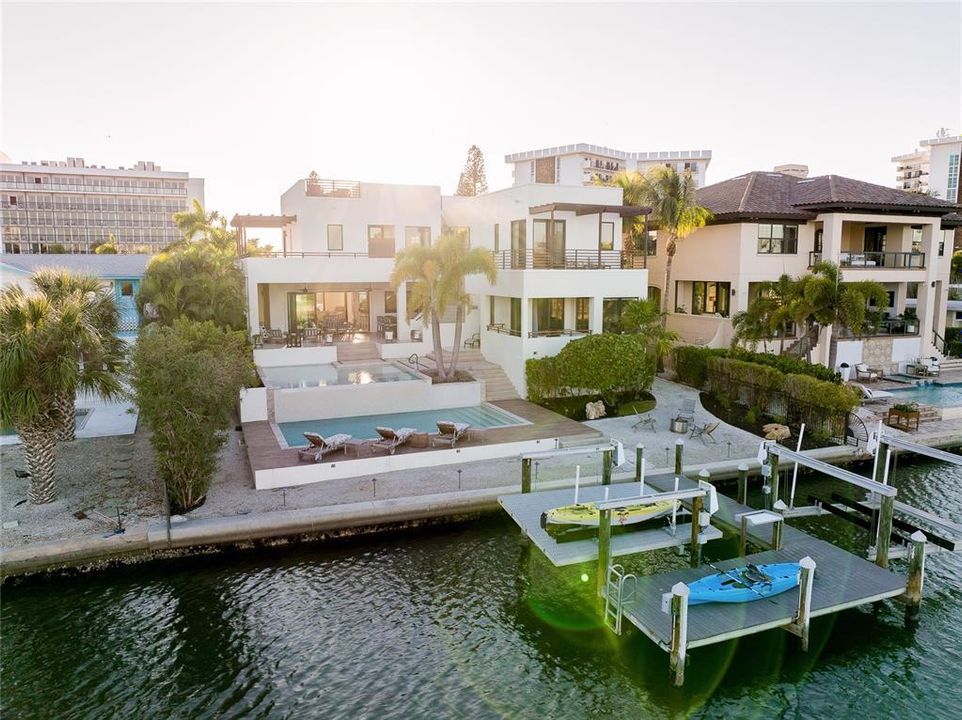 For Sale: $6,500,000 (5 beds, 4 baths, 4617 Square Feet)