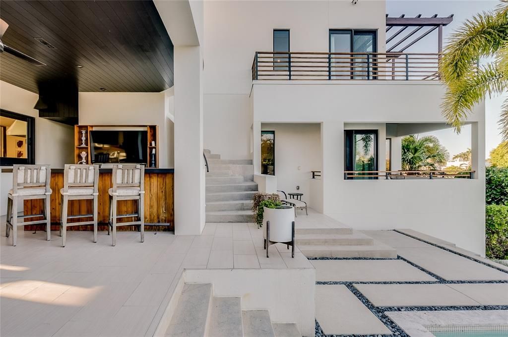 For Sale: $6,500,000 (5 beds, 4 baths, 4617 Square Feet)