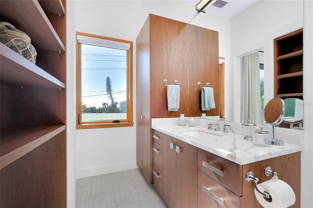 For Sale: $6,500,000 (5 beds, 4 baths, 4617 Square Feet)