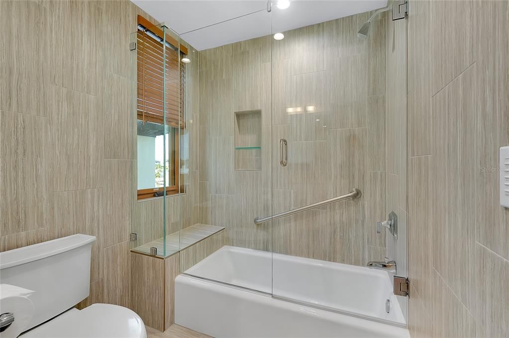 For Sale: $6,500,000 (5 beds, 4 baths, 4617 Square Feet)