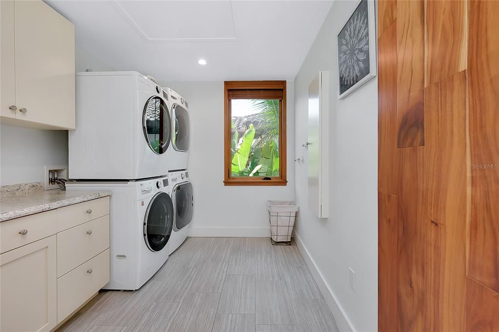 For Sale: $6,500,000 (5 beds, 4 baths, 4617 Square Feet)