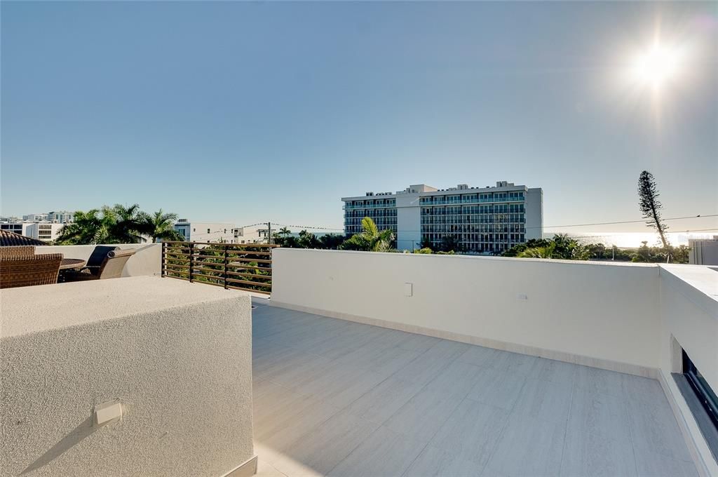 For Sale: $6,500,000 (5 beds, 4 baths, 4617 Square Feet)