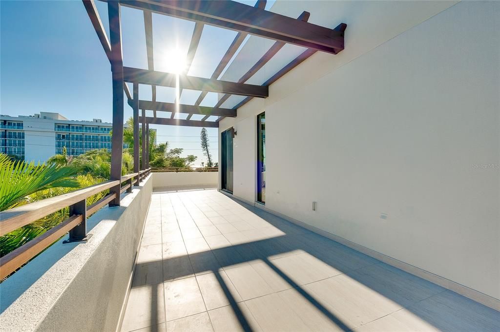 For Sale: $6,500,000 (5 beds, 4 baths, 4617 Square Feet)