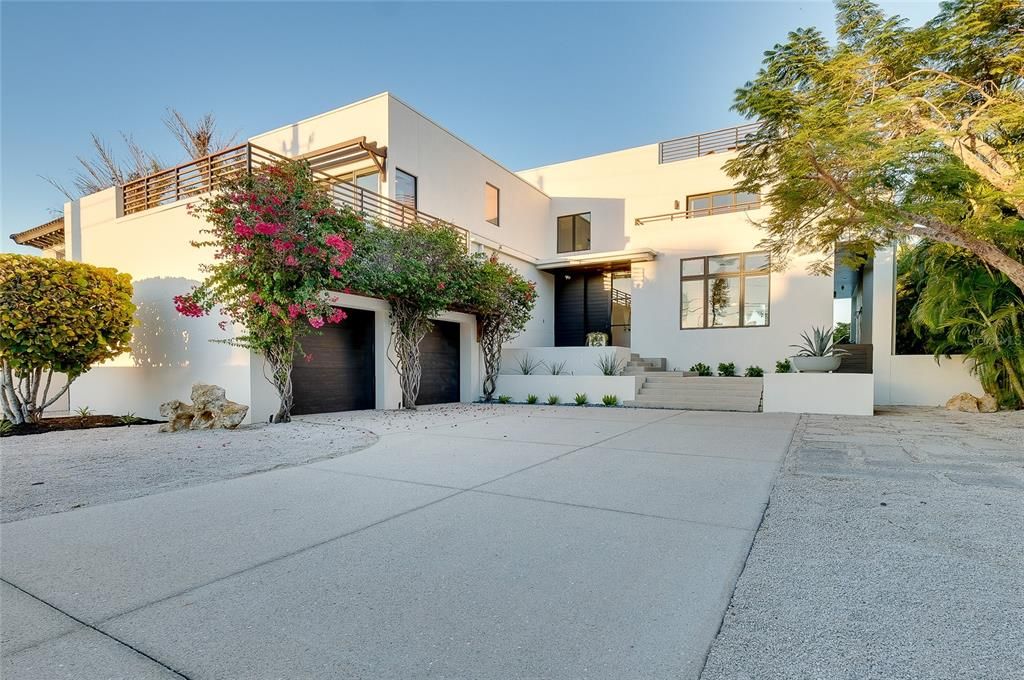 For Sale: $6,500,000 (5 beds, 4 baths, 4617 Square Feet)