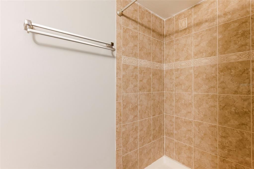 For Sale: $249,900 (3 beds, 2 baths, 1180 Square Feet)