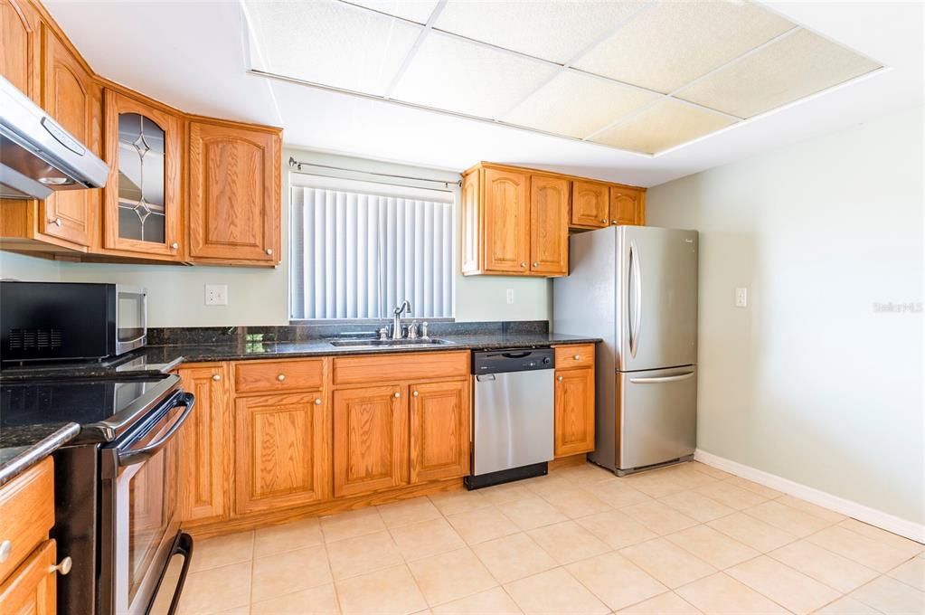 For Sale: $249,900 (3 beds, 2 baths, 1180 Square Feet)