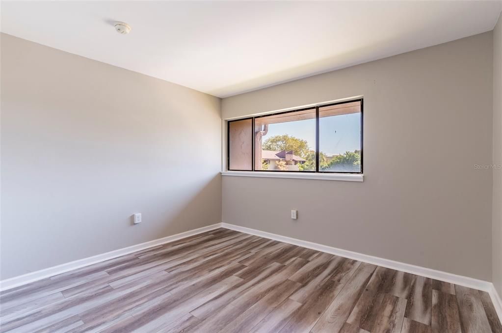 For Sale: $249,900 (3 beds, 2 baths, 1180 Square Feet)