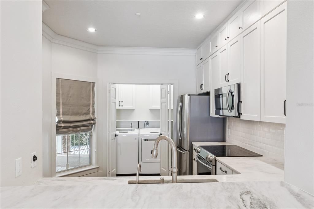 Под контрактом: $397,000 (3 спален, 2 ванн, 1408 Квадратных фут)