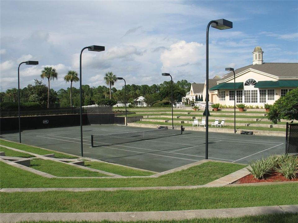 Под контрактом: $397,000 (3 спален, 2 ванн, 1408 Квадратных фут)