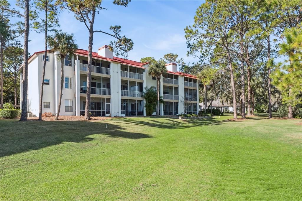 Под контрактом: $397,000 (3 спален, 2 ванн, 1408 Квадратных фут)