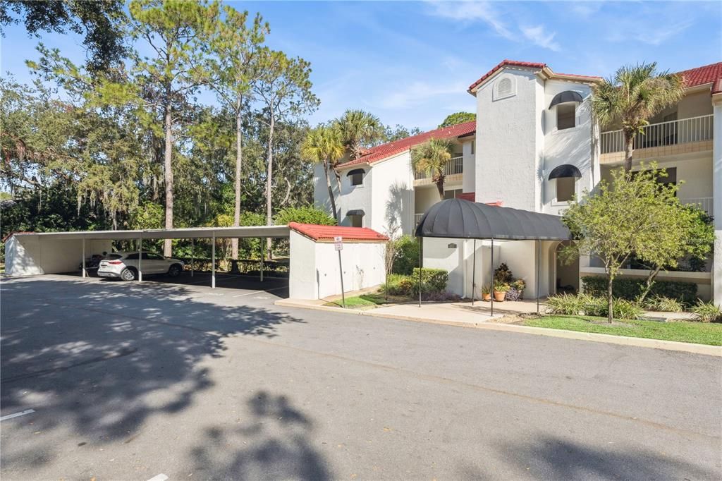 Под контрактом: $397,000 (3 спален, 2 ванн, 1408 Квадратных фут)