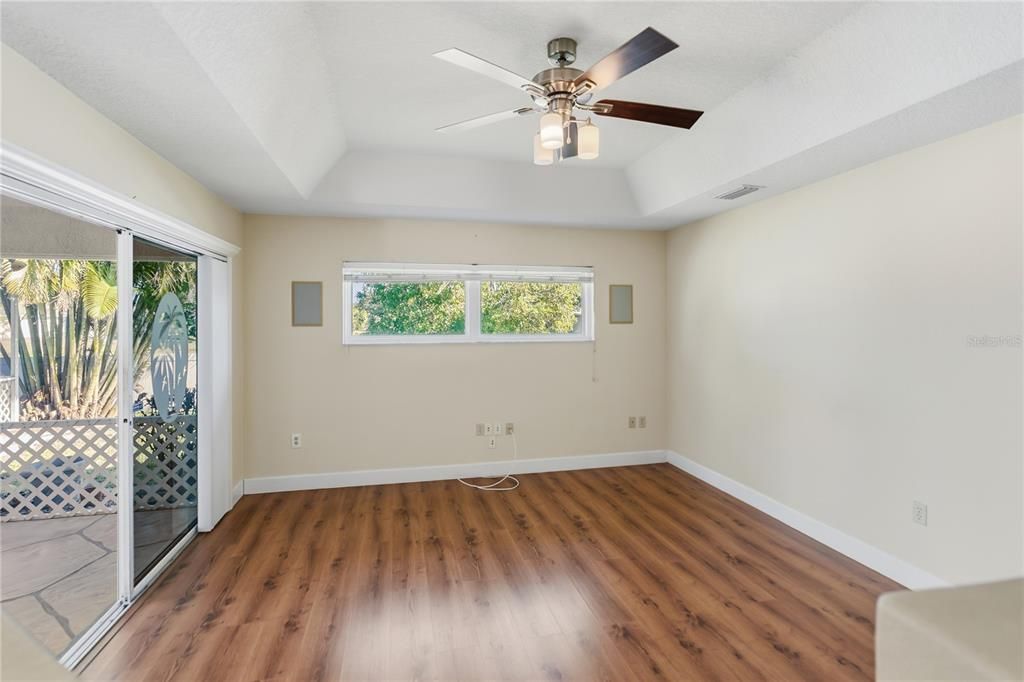 待售: $425,000 (3 贝兹, 2 浴室, 2112 平方英尺)