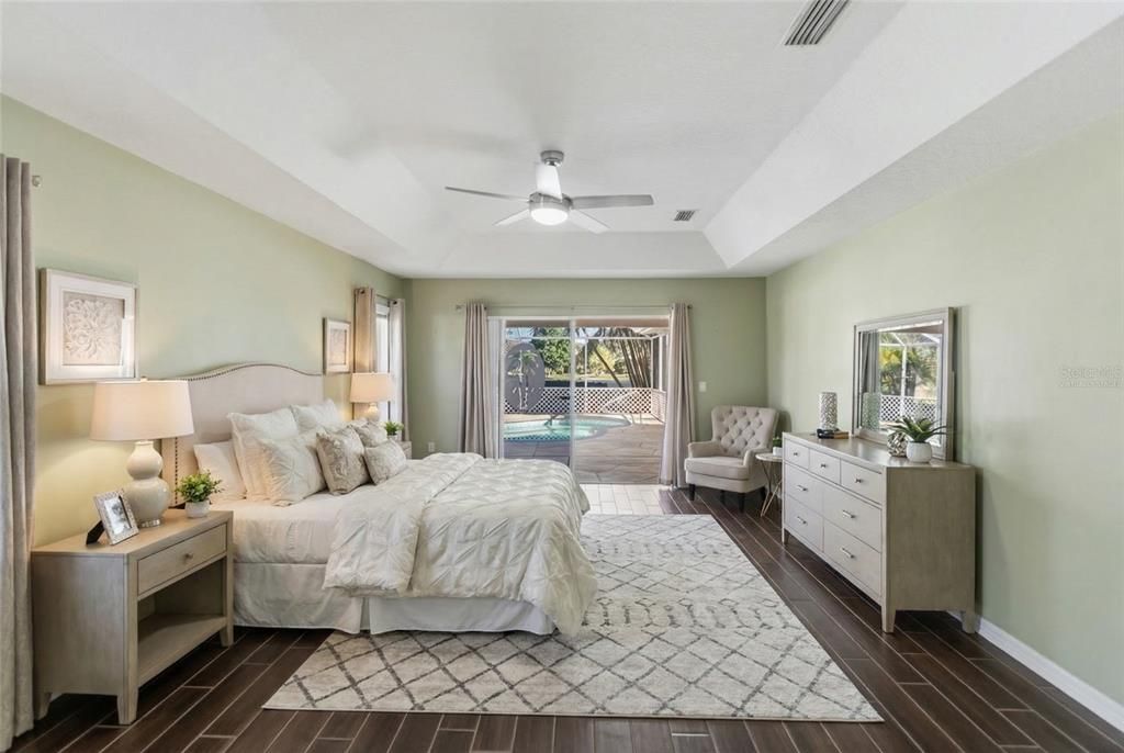 待售: $425,000 (3 贝兹, 2 浴室, 2112 平方英尺)