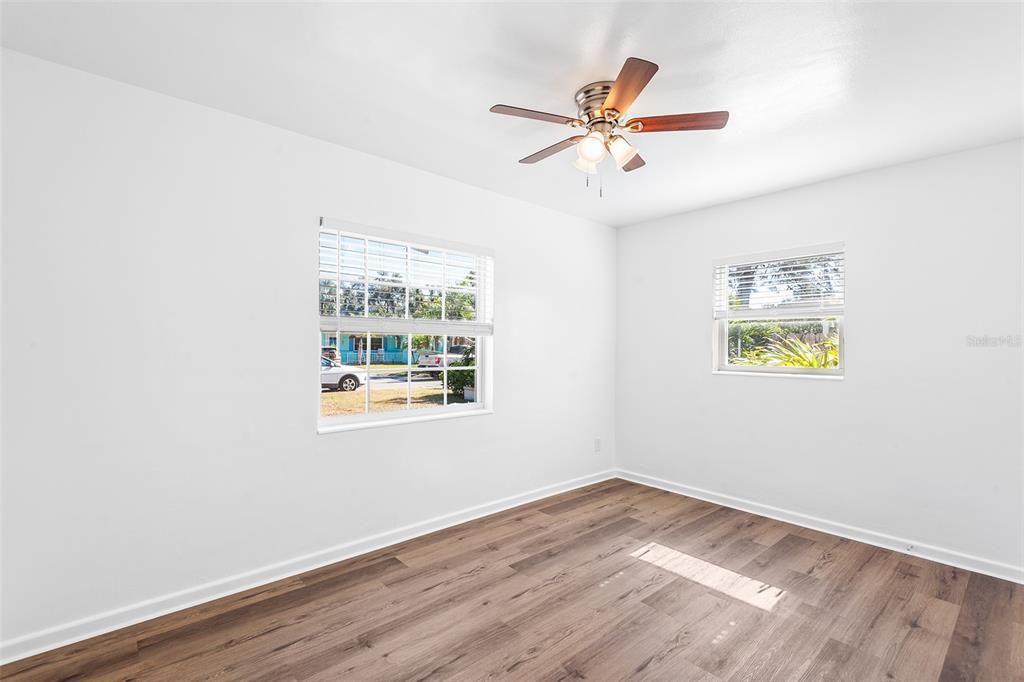 For Rent: $2,700 (3 beds, 1 baths, 1158 Square Feet)