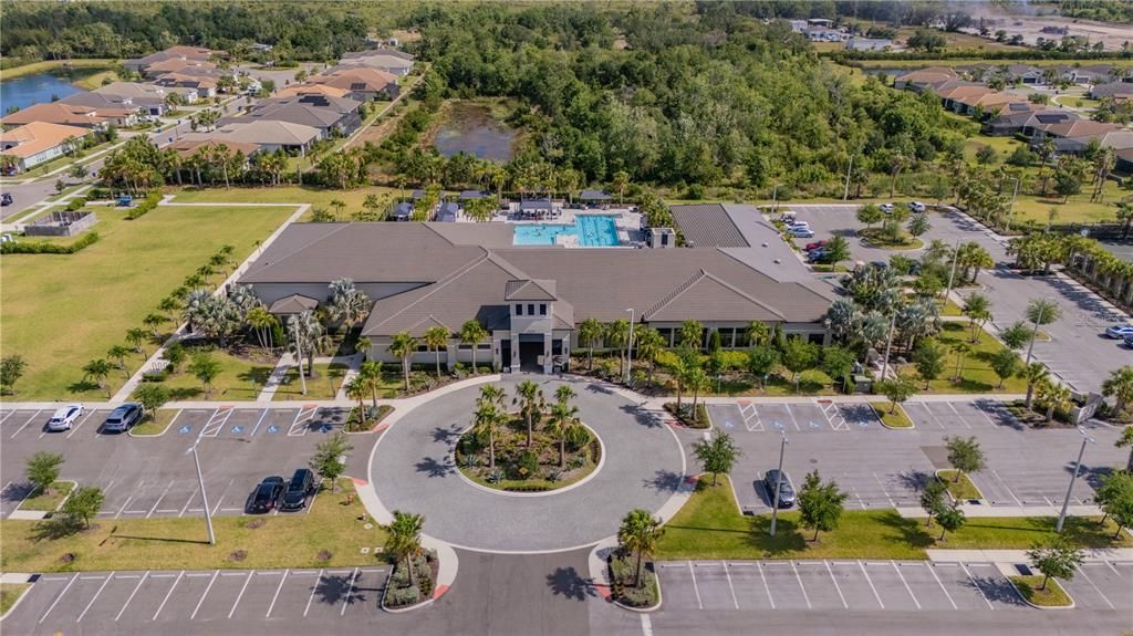 合同活跃: $379,000 (2 贝兹, 2 浴室, 1686 平方英尺)