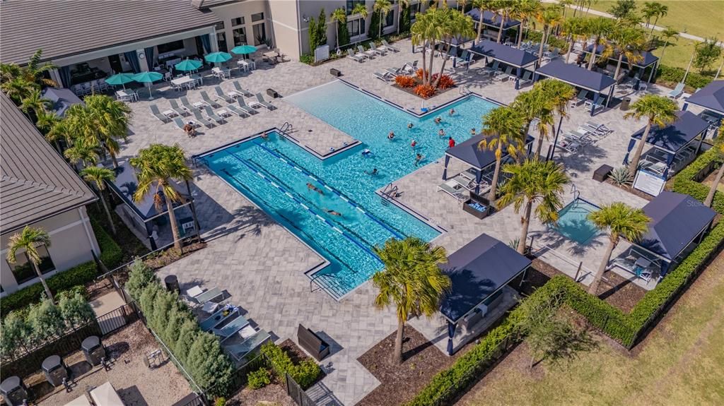 合同活跃: $379,000 (2 贝兹, 2 浴室, 1686 平方英尺)