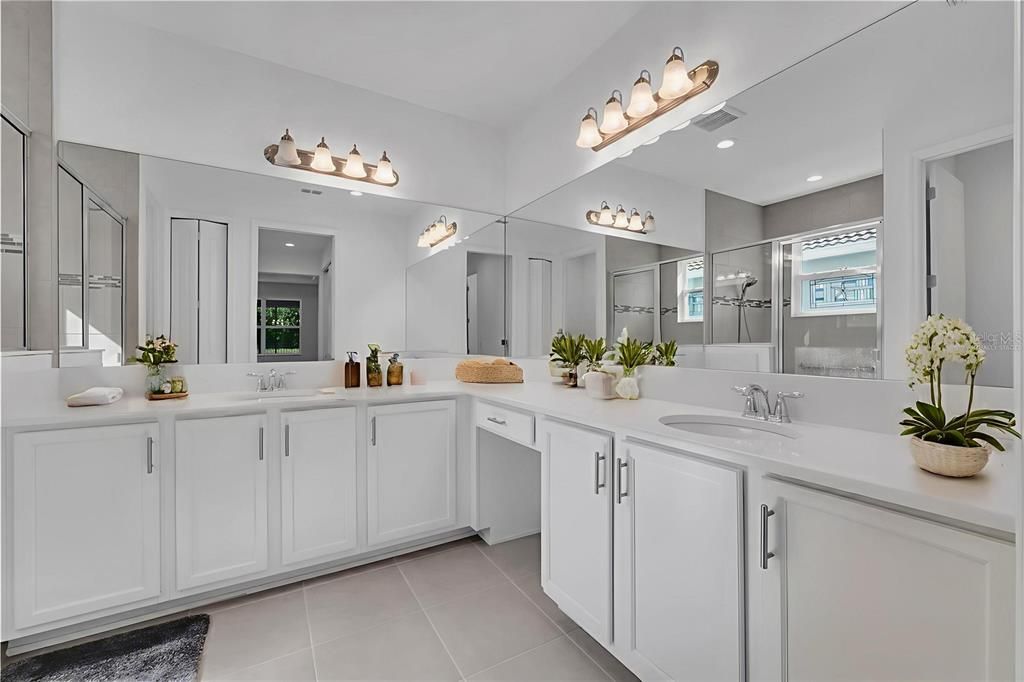 合同活跃: $379,000 (2 贝兹, 2 浴室, 1686 平方英尺)