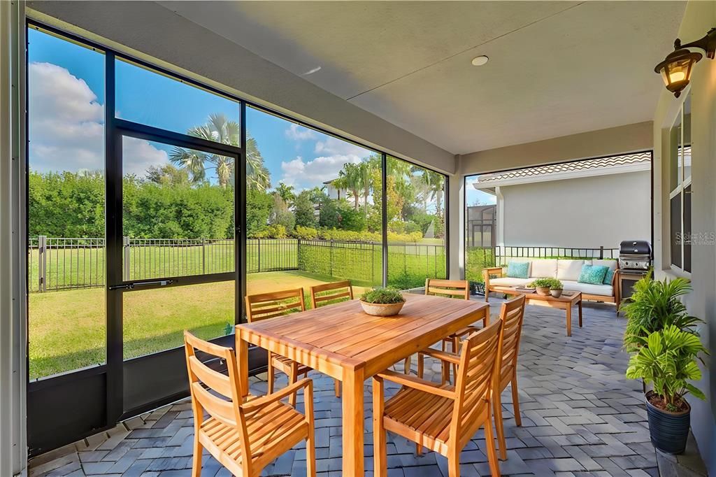 合同活跃: $379,000 (2 贝兹, 2 浴室, 1686 平方英尺)