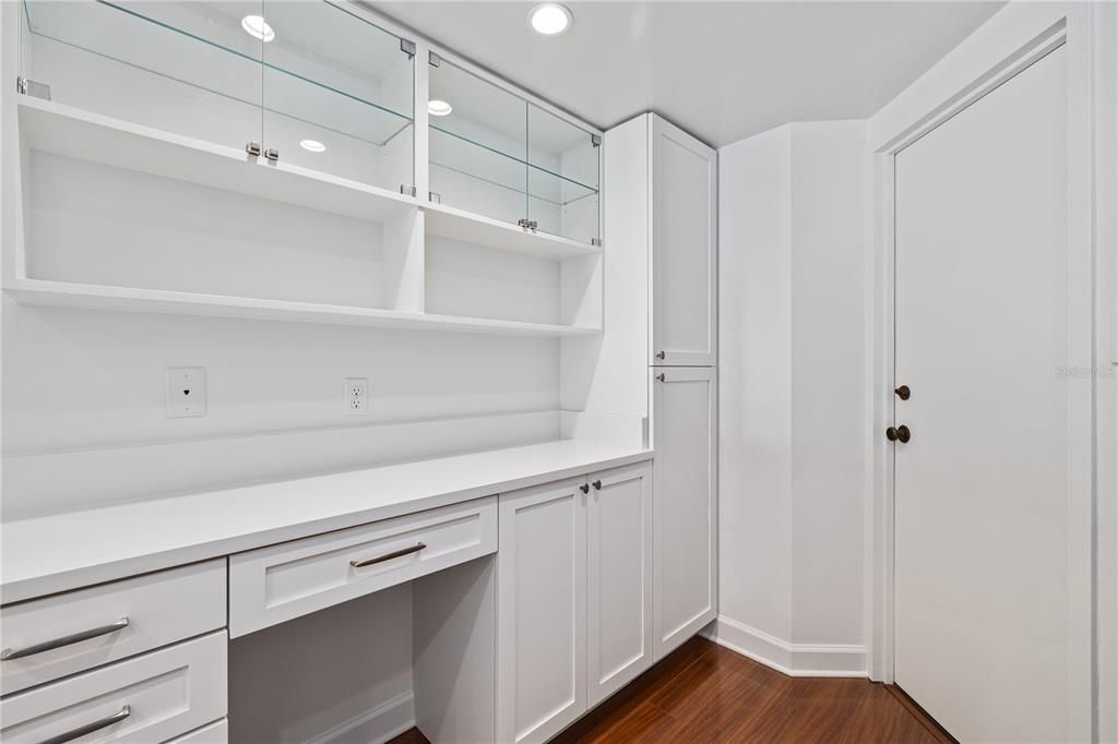 For Rent: $4,500 (2 beds, 2 baths, 1584 Square Feet)