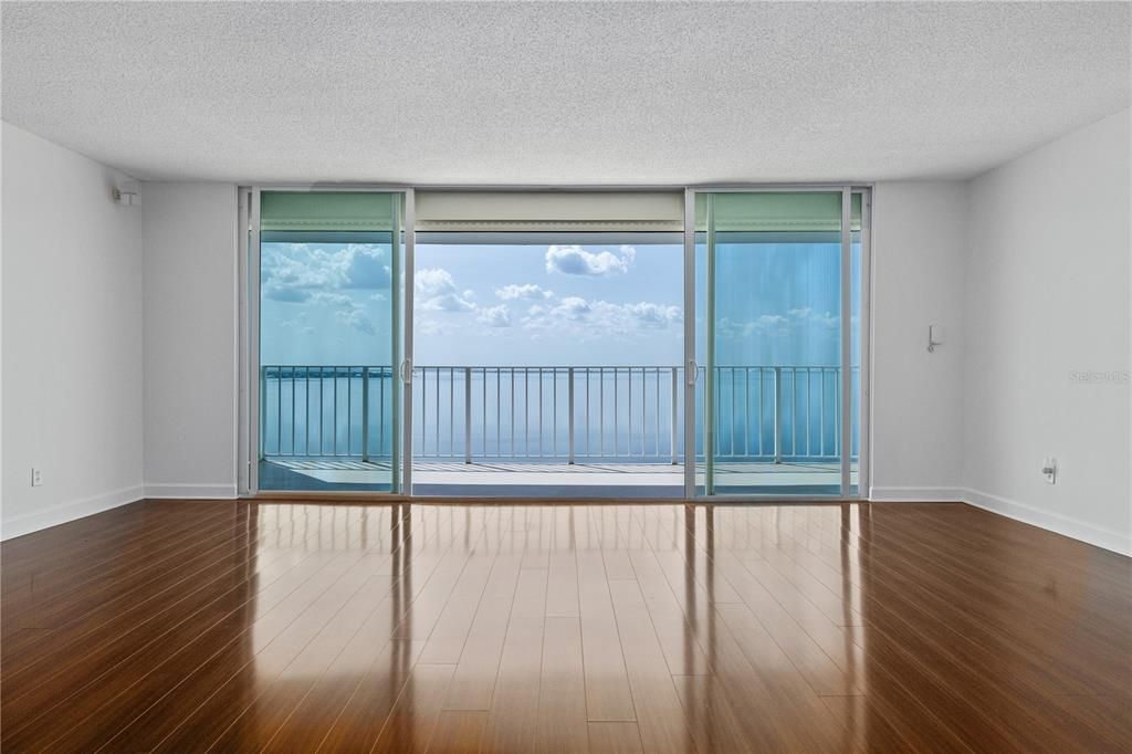 For Rent: $4,500 (2 beds, 2 baths, 1584 Square Feet)