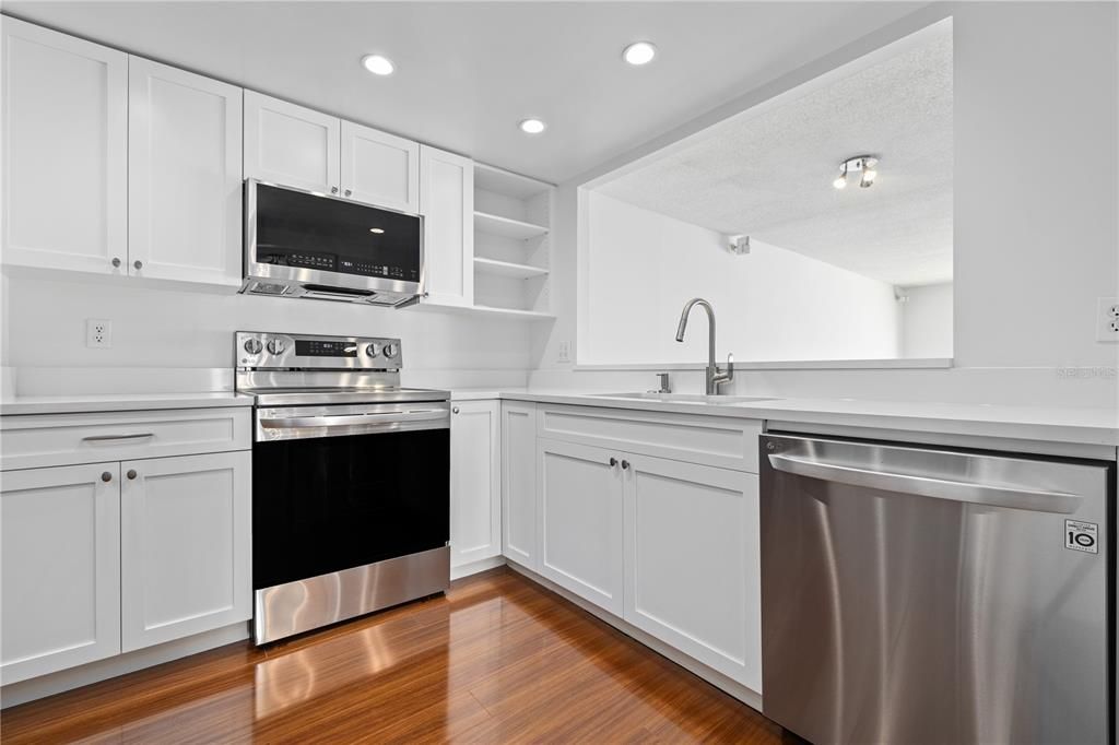 For Rent: $4,500 (2 beds, 2 baths, 1584 Square Feet)