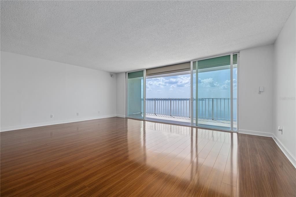 For Rent: $4,500 (2 beds, 2 baths, 1584 Square Feet)