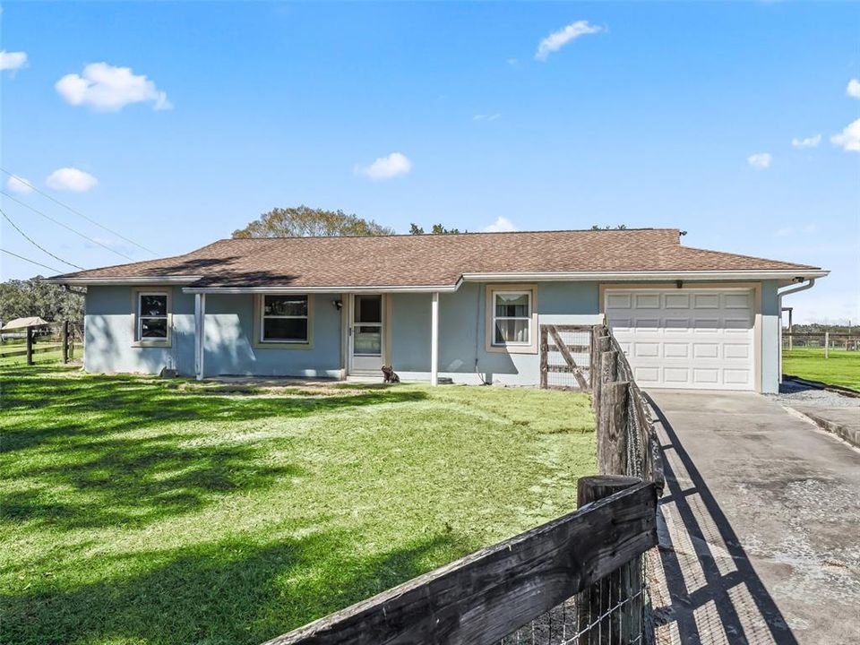 For Sale: $1,425,000 (4 beds, 4 baths, 2388 Square Feet)