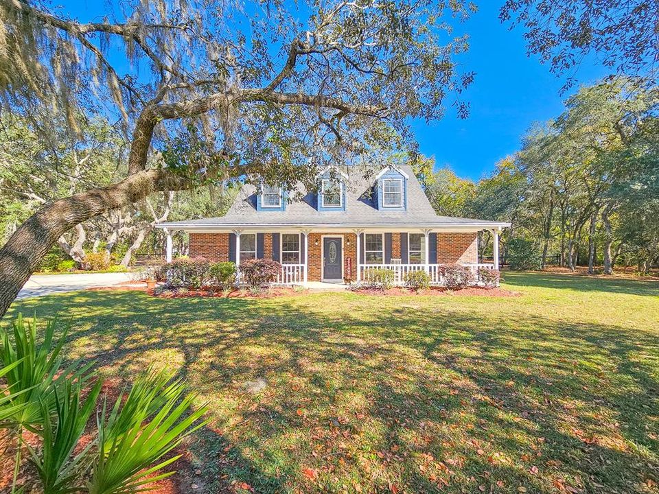 Под контрактом: $464,900 (4 спален, 3 ванн, 2644 Квадратных фут)