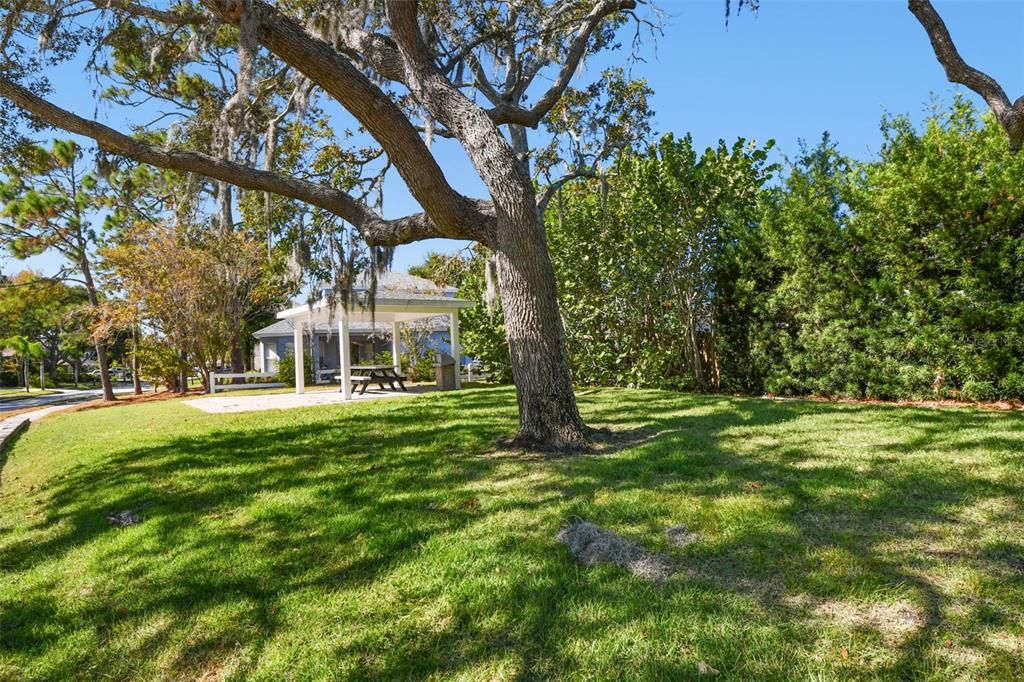 Active With Contract: $535,000 (4 beds, 2 baths, 2134 Square Feet)