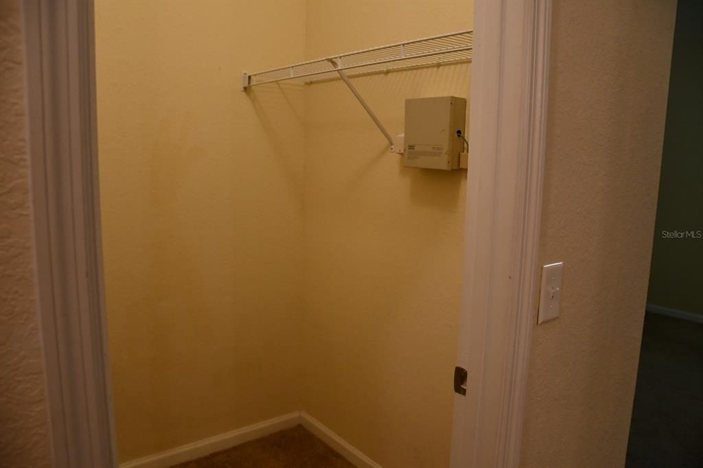 На продажу: $199,900 (2 спален, 2 ванн, 1275 Квадратных фут)