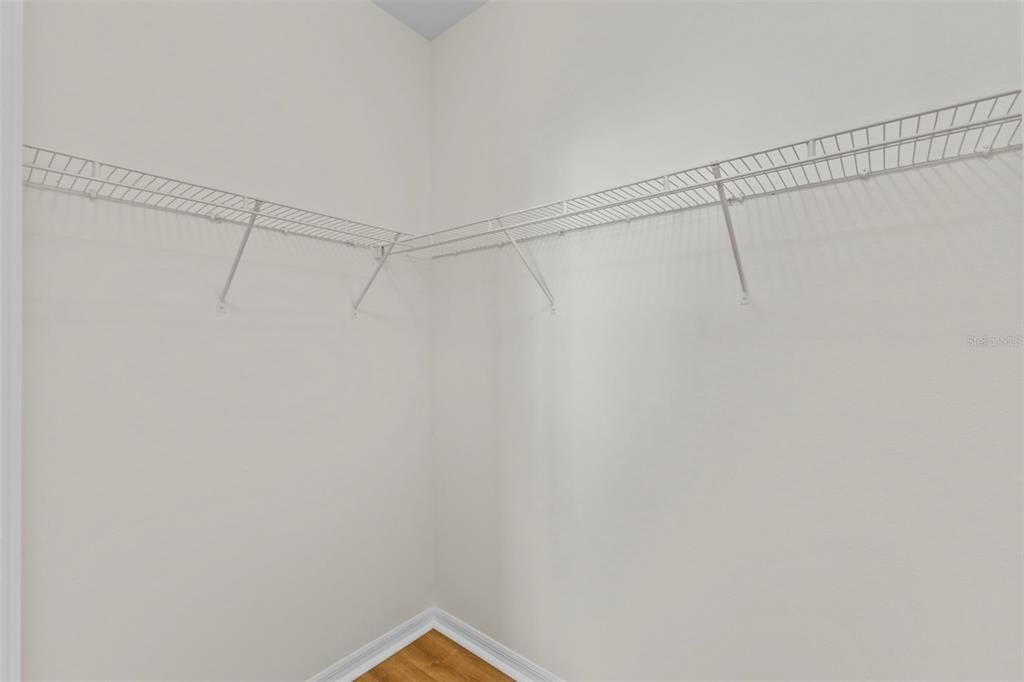 For Sale: $319,000 (3 beds, 2 baths, 1487 Square Feet)