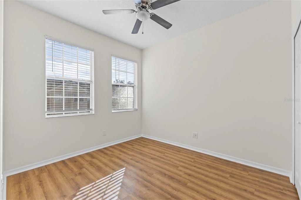 For Sale: $319,000 (3 beds, 2 baths, 1487 Square Feet)